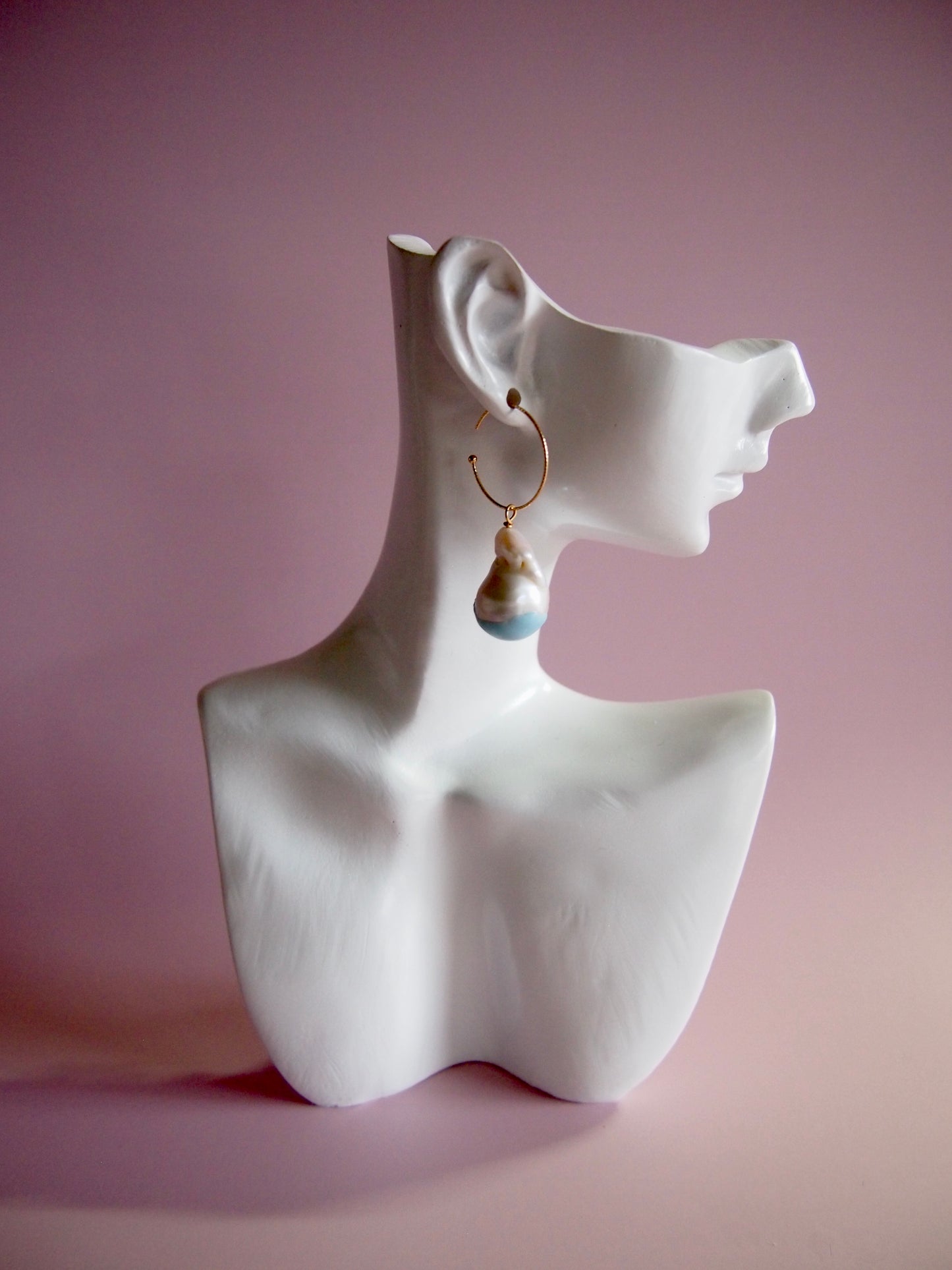 Something BLUE_Hoop earrings S_ Baroque Pearl_WHT K10