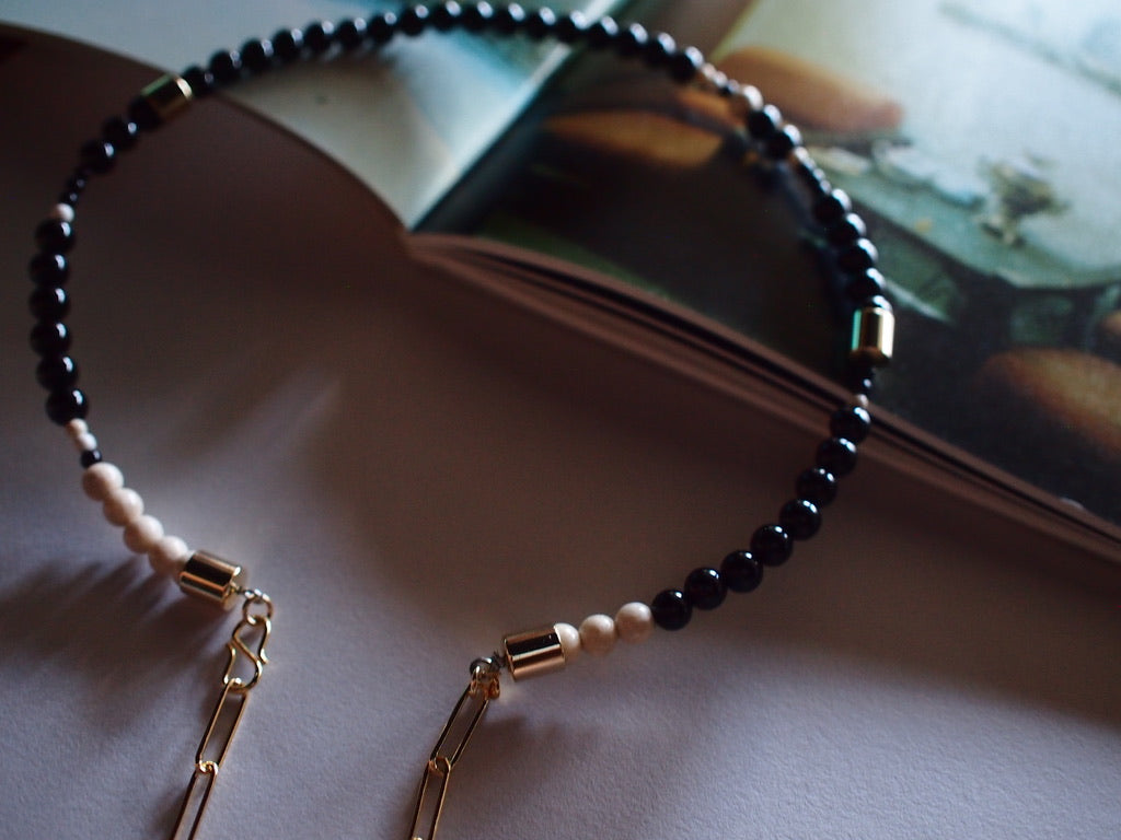 &RINA Stone Wire Necklace_BLK