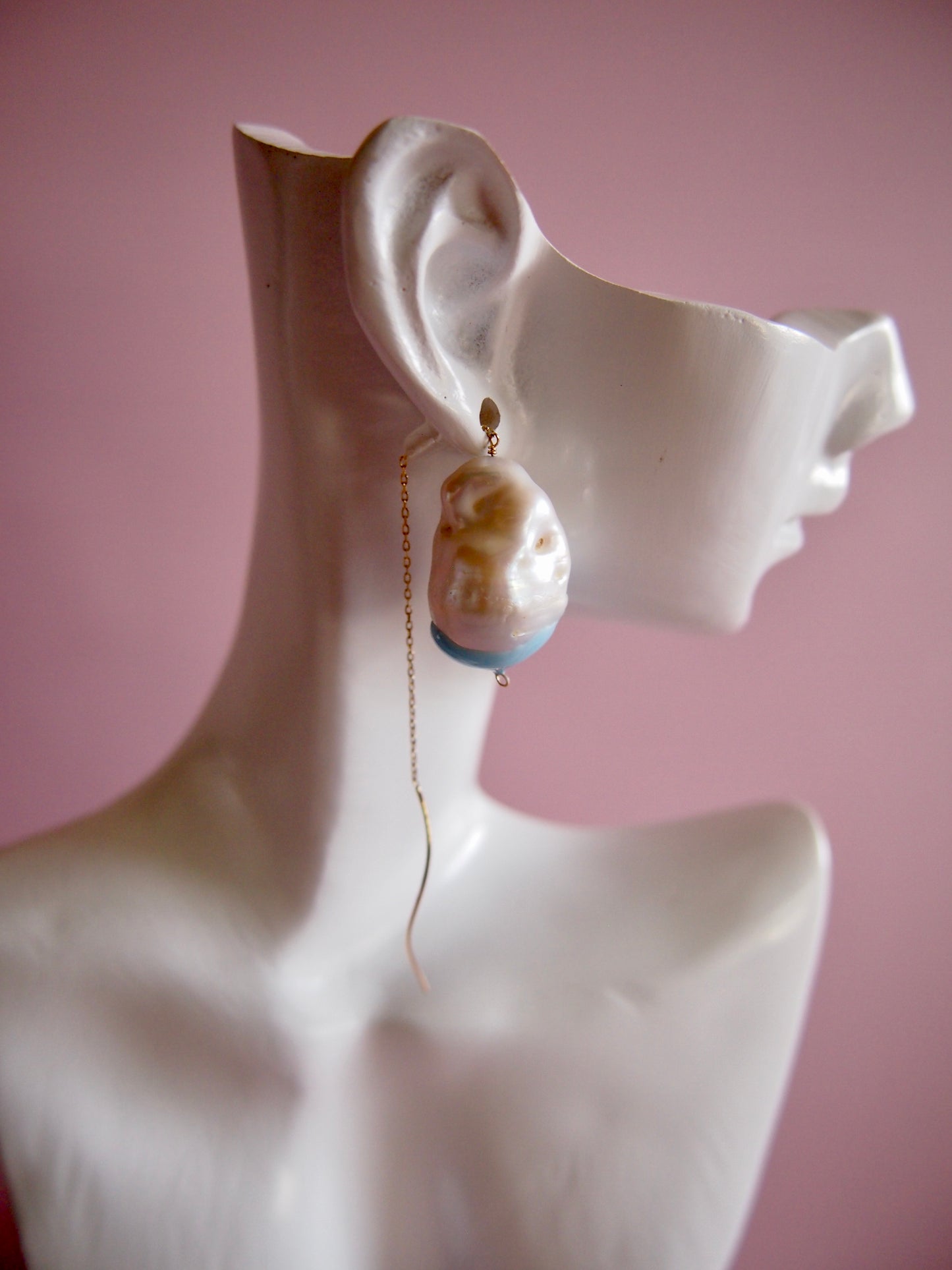Something BLUE_ Wave long earrings _Baroque Pearl_WHT / Happy Blue K10
