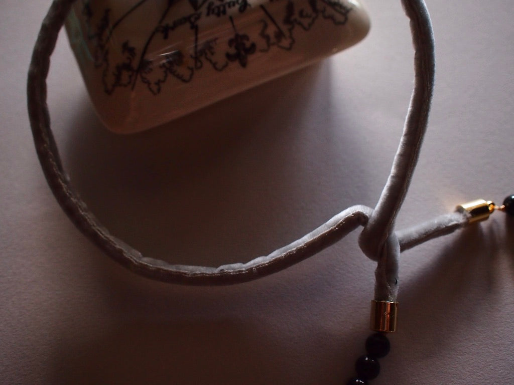 &RINA Side stone Ribbon Choker_Gray
