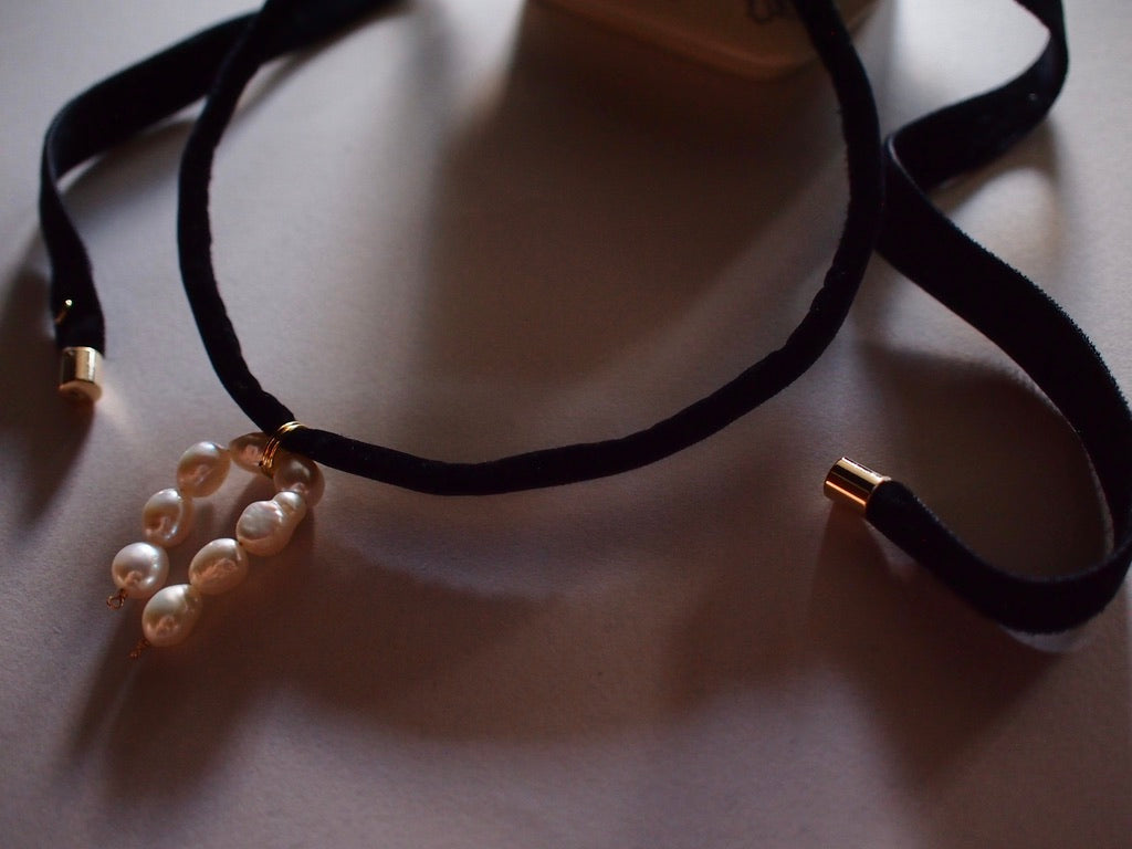&RINA U Pearl Ribbon Choker