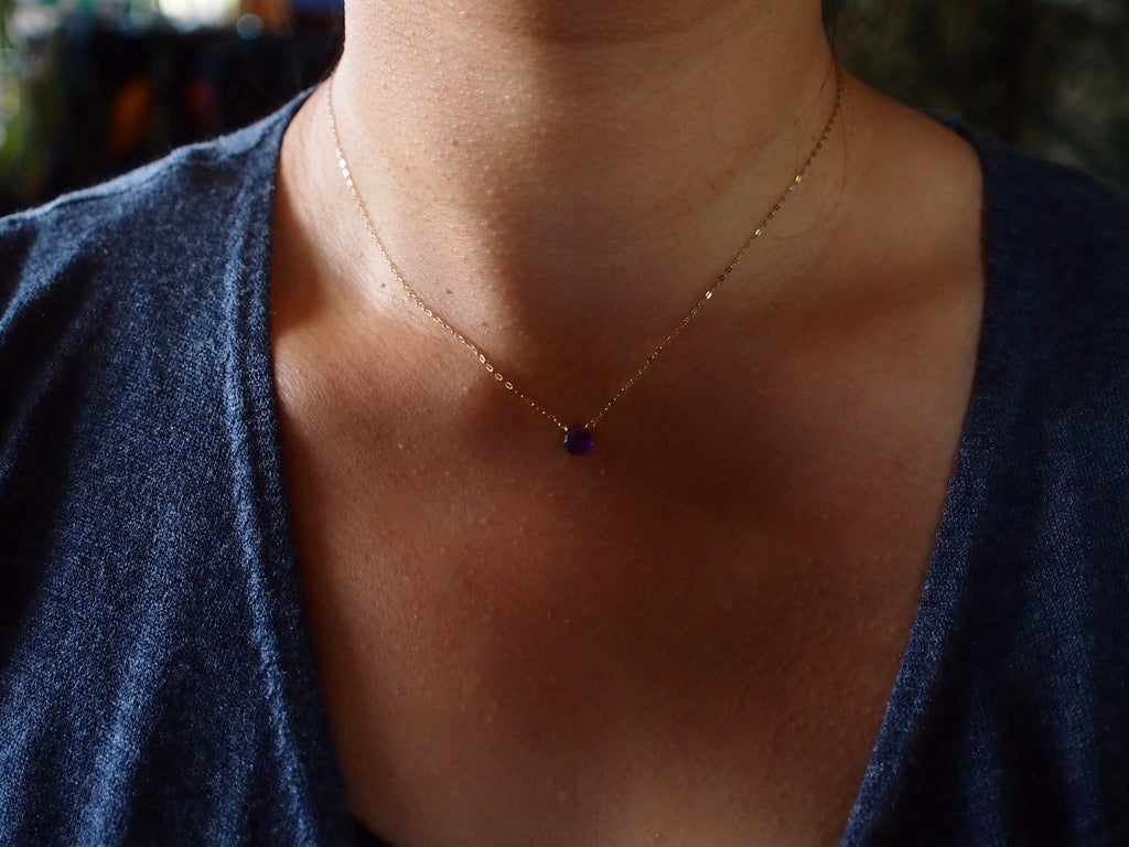 10K NUDE STONE NECKLACE / AMETHYST cut