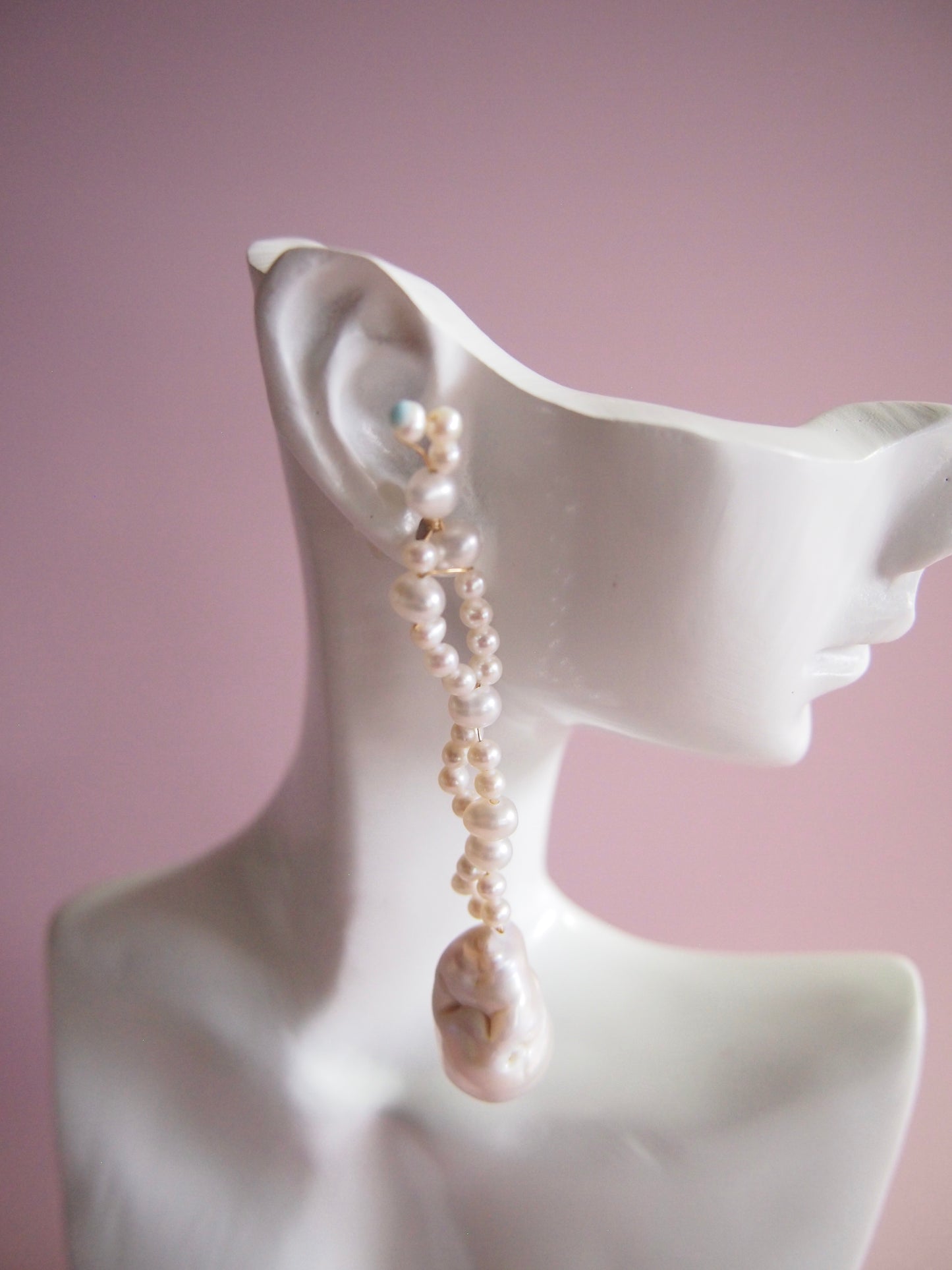 Something BLUE_ Freedom earrings _ Baroque Pearl_WHT / Happy Blue K10 ピアス/イヤリング