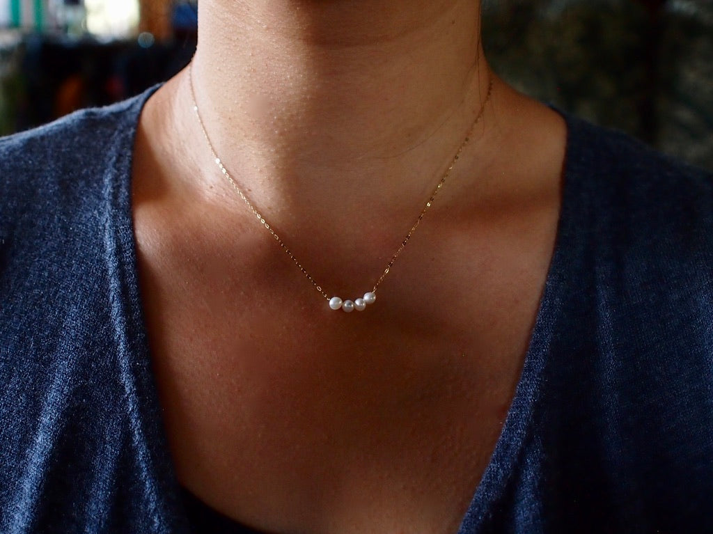 10K NUDE STONE NECKLACE / Baby pearl