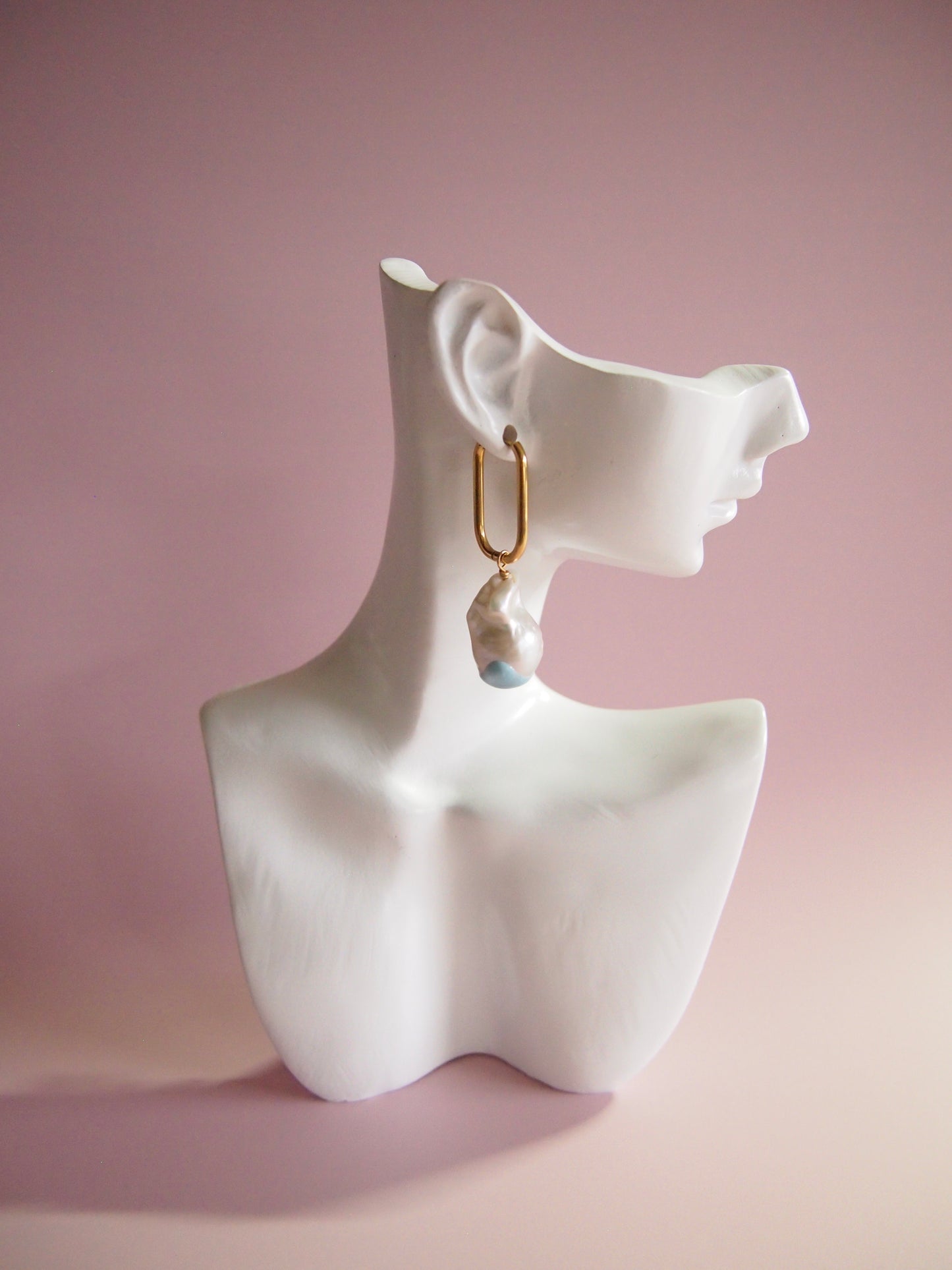 Something BLUE_ Square Hoop Earrings_ Baroque Pearl_WHT / Happy Blue