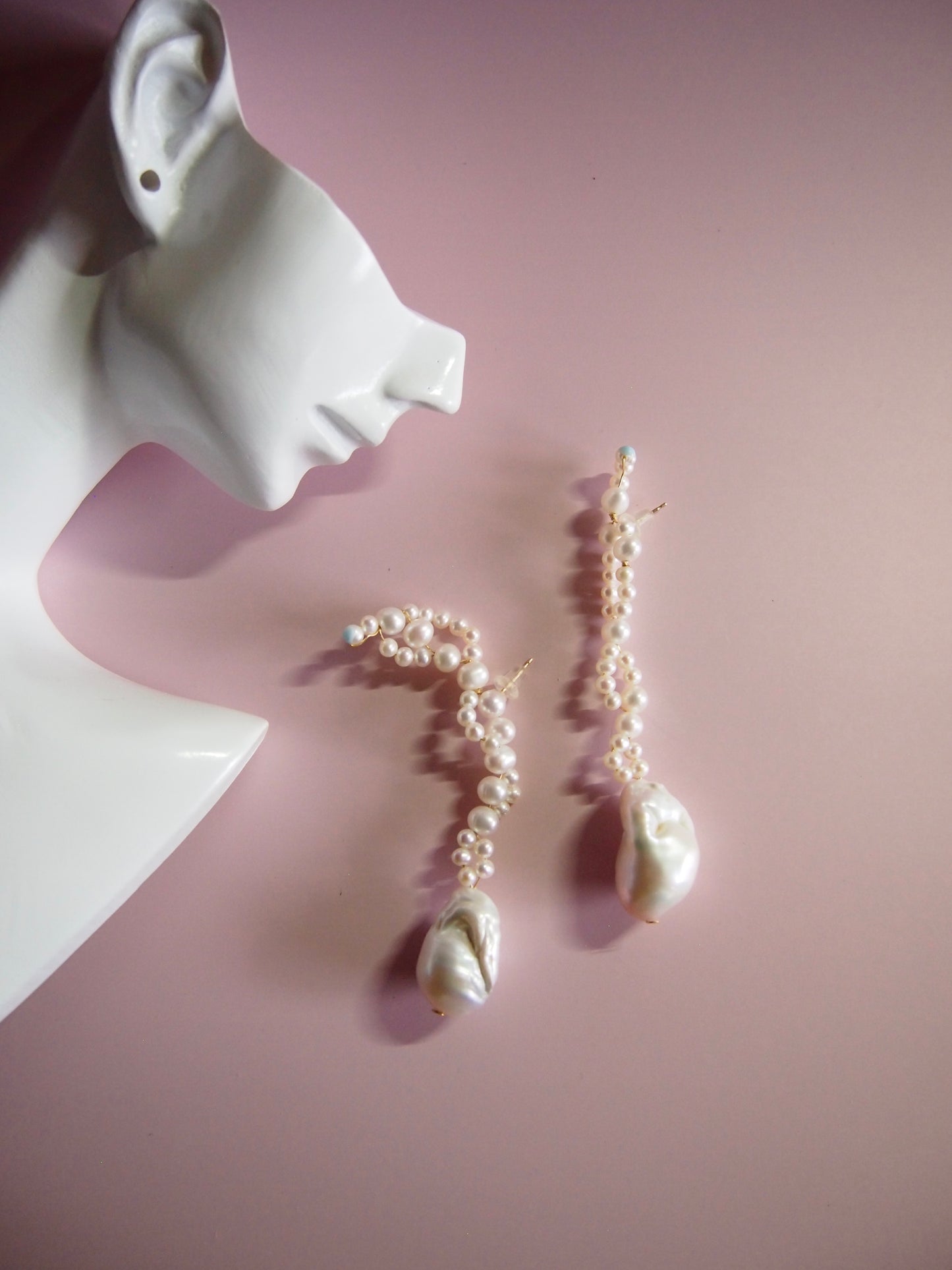 Something BLUE_ Freedom earrings _ Baroque Pearl_WHT / Happy Blue K10 ピアス/イヤリング
