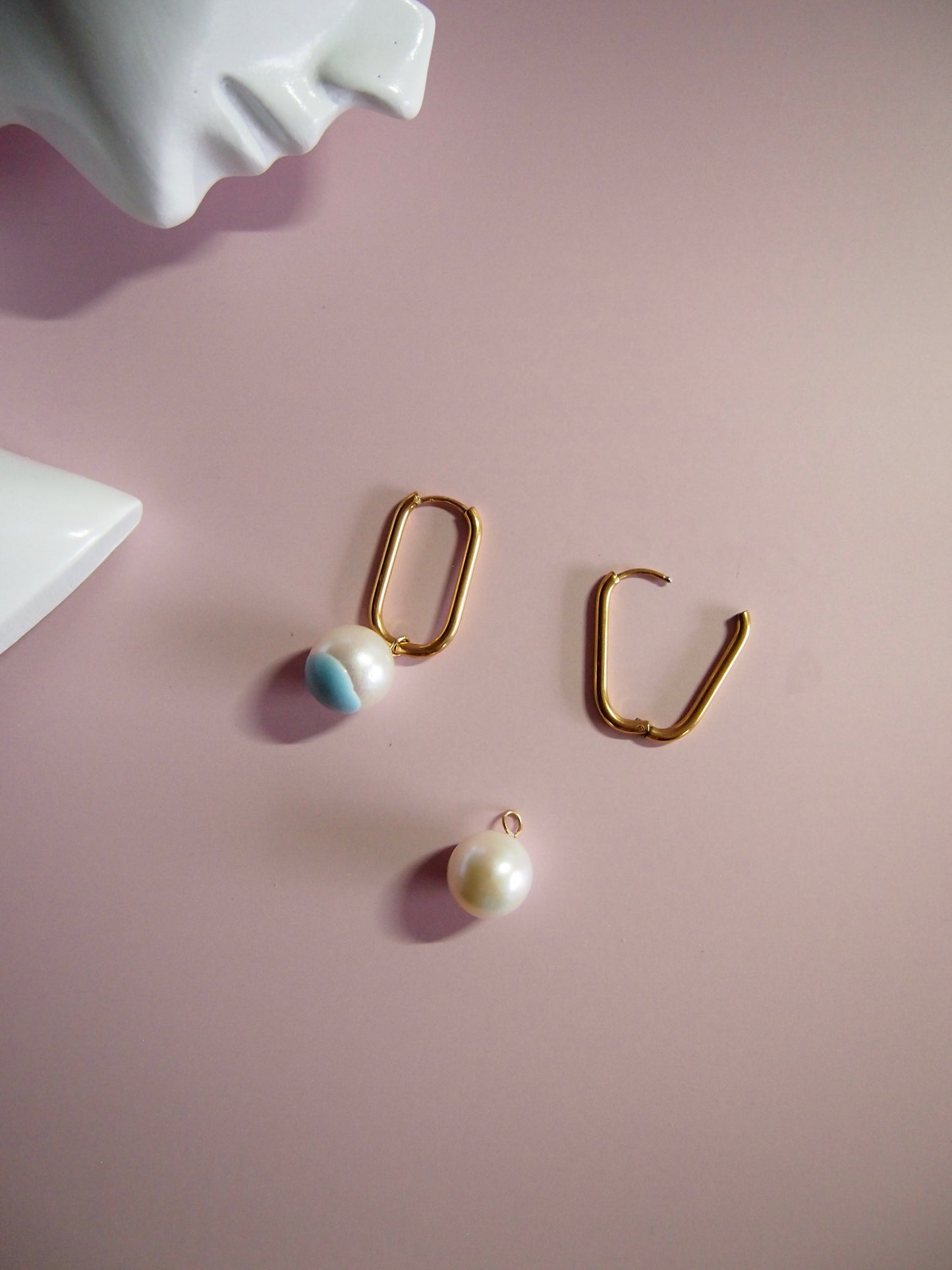 Something BLUE_ Square Hoop Earrings_ Extra Large Pearl_WHT / Happy Blue