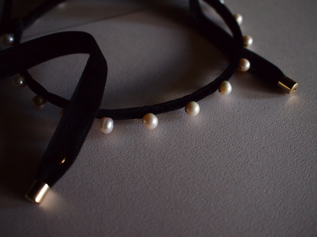 &RINA dots Pearl Ribbon Choker_BLK