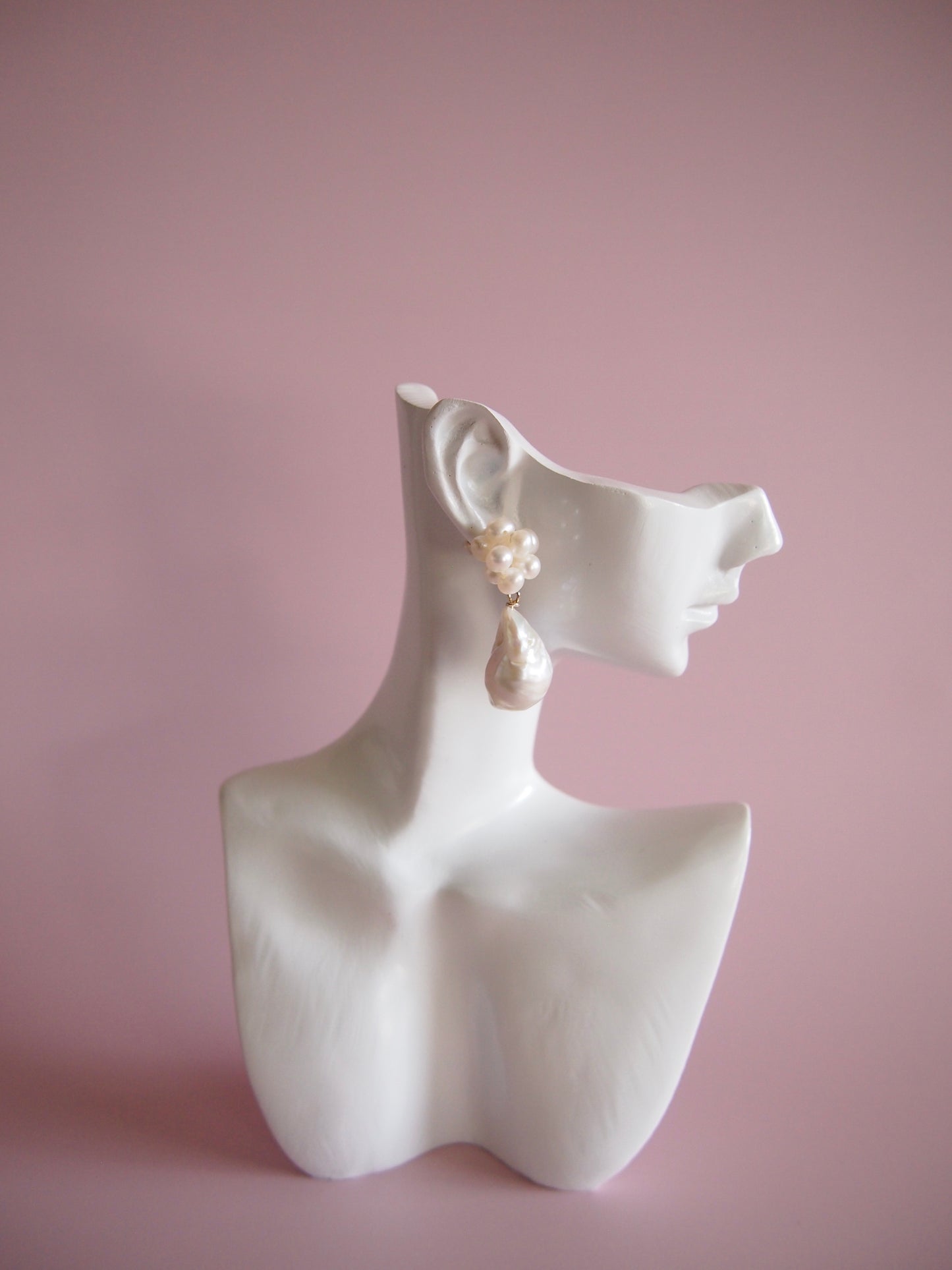 Something BLUE_ Flower earrings _ Baroque Pearl_WHT / Happy Blue K10 ピアス/イヤリング
