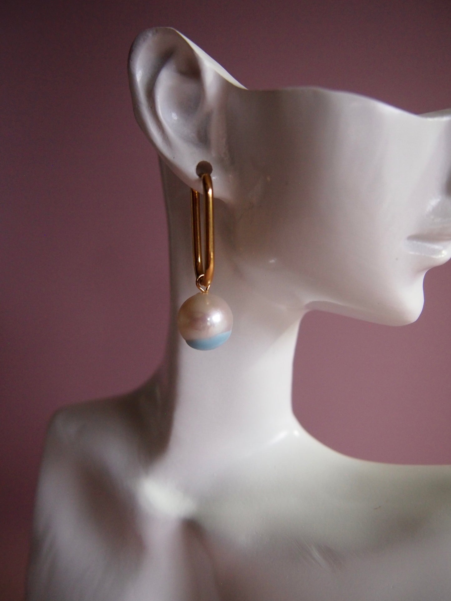 Something BLUE_ Square Hoop Earrings_ Extra Large Pearl_WHT / Happy Blue