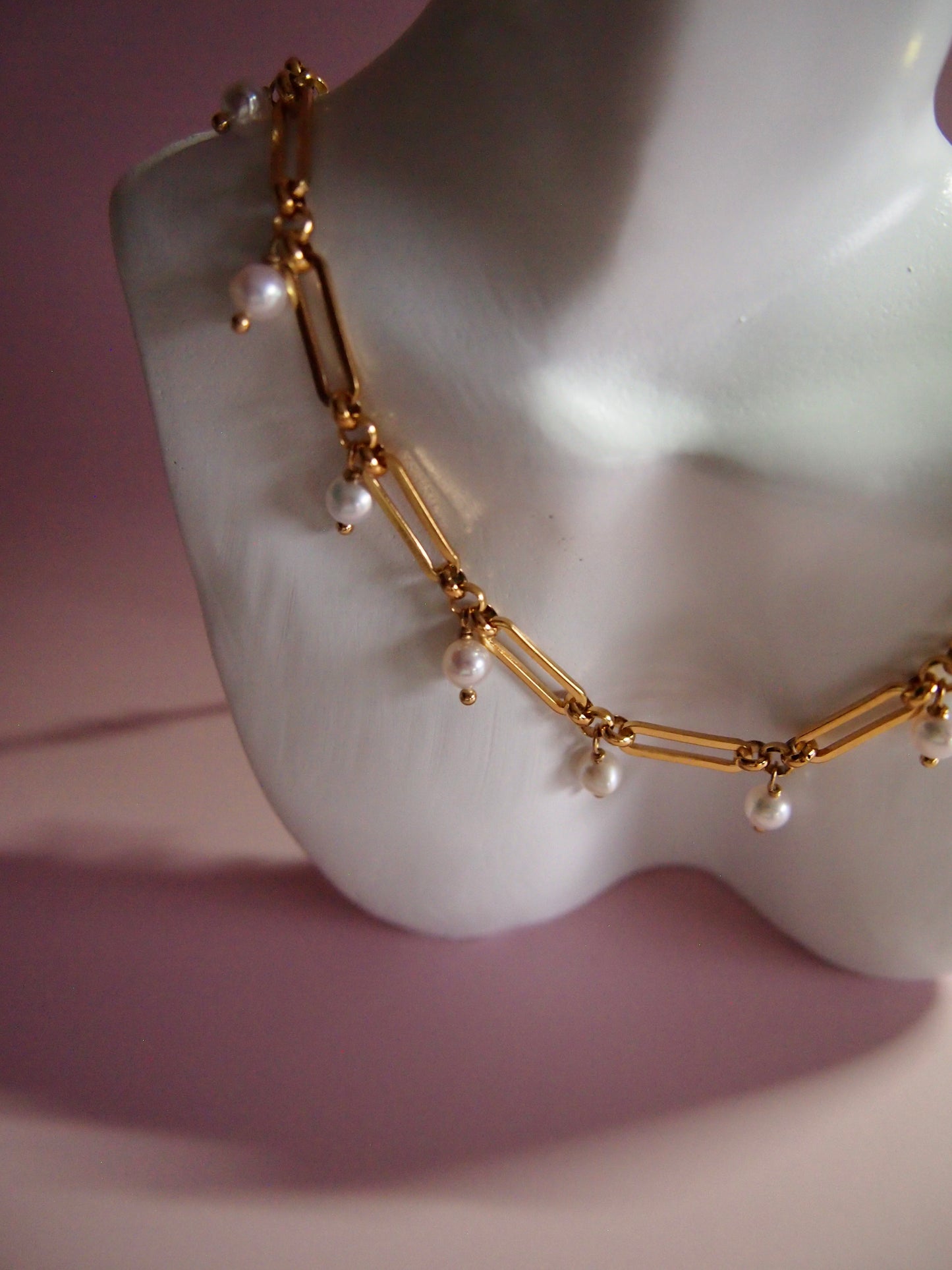 Something BLUE_Chunky Chain Necklace_ Original WHT