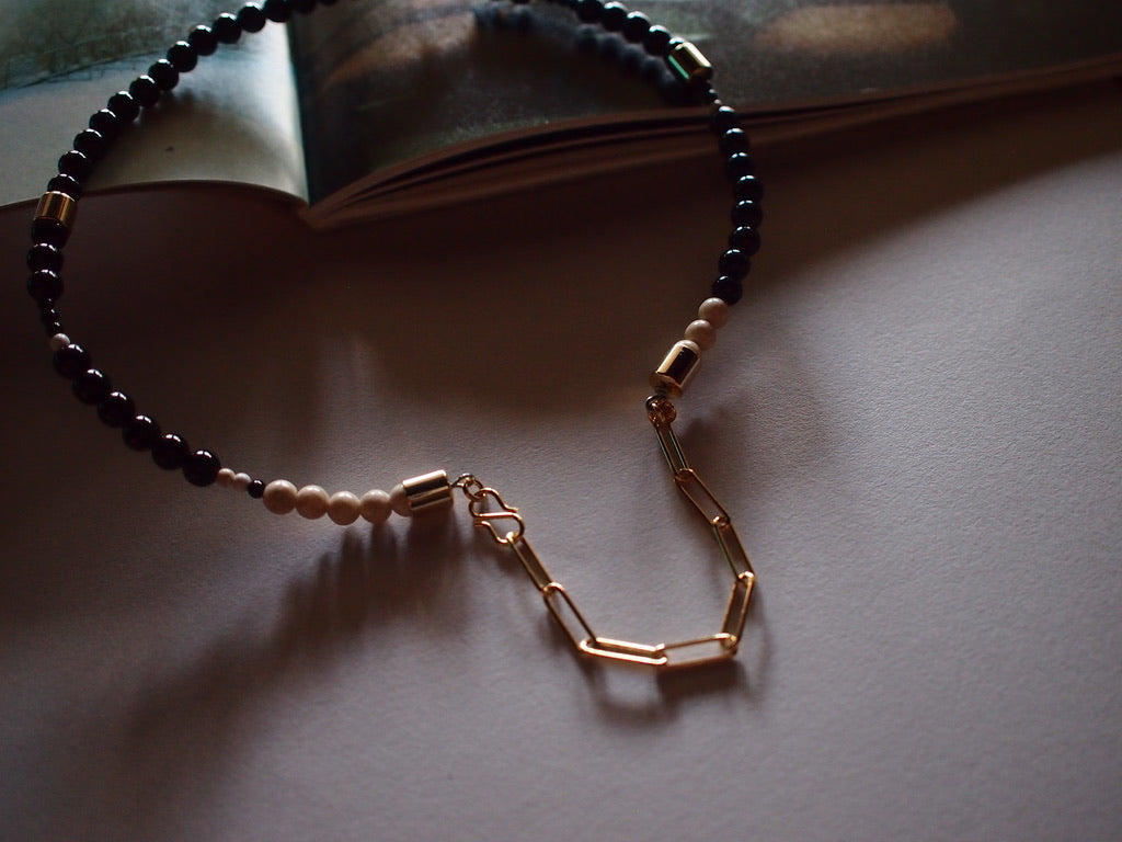 &RINA Stone Wire Necklace_BLK