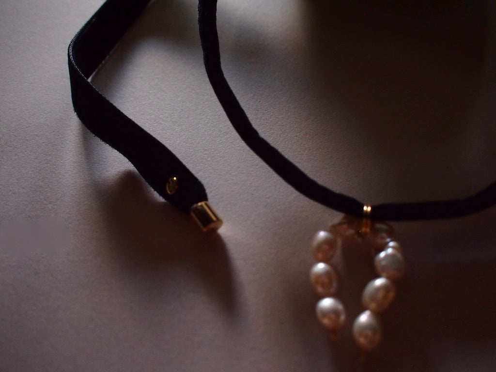 &RINA U Pearl Ribbon Choker
