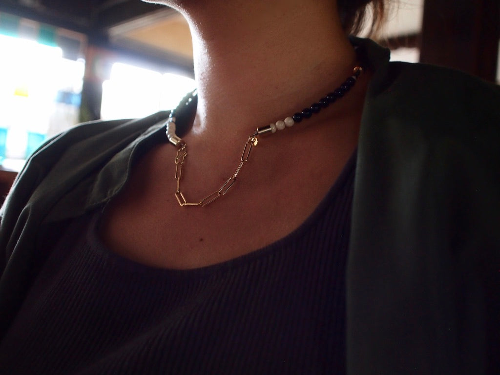 &RINA Stone Wire Necklace_BLK