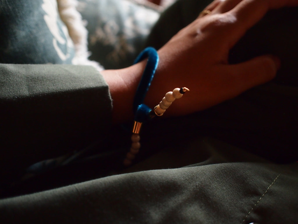&RINA Side stone Ribbon Bracelet_Blue