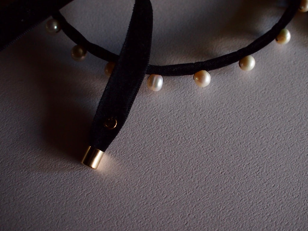 &RINA dots Pearl Ribbon Choker_BLK