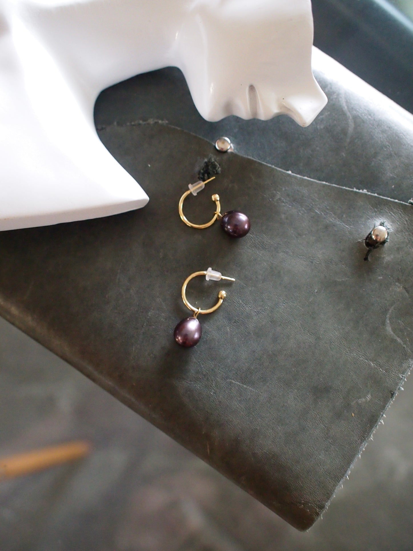 Something BLUE_2WAY Hoop Simple pearl charm PE ピアス