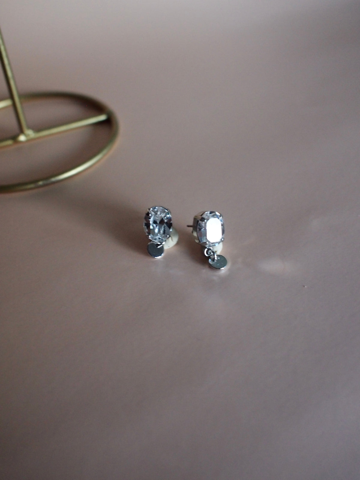 Daily Luxe_crystal_Gold/ Silver Crystalピアス・イヤリング