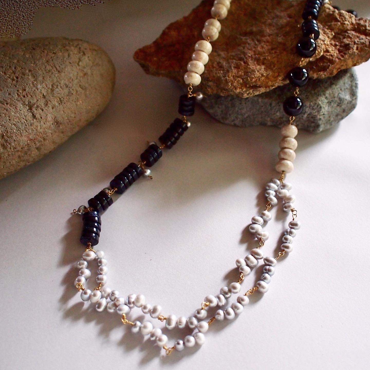 NAVY SUNSET LONG NECKLACE