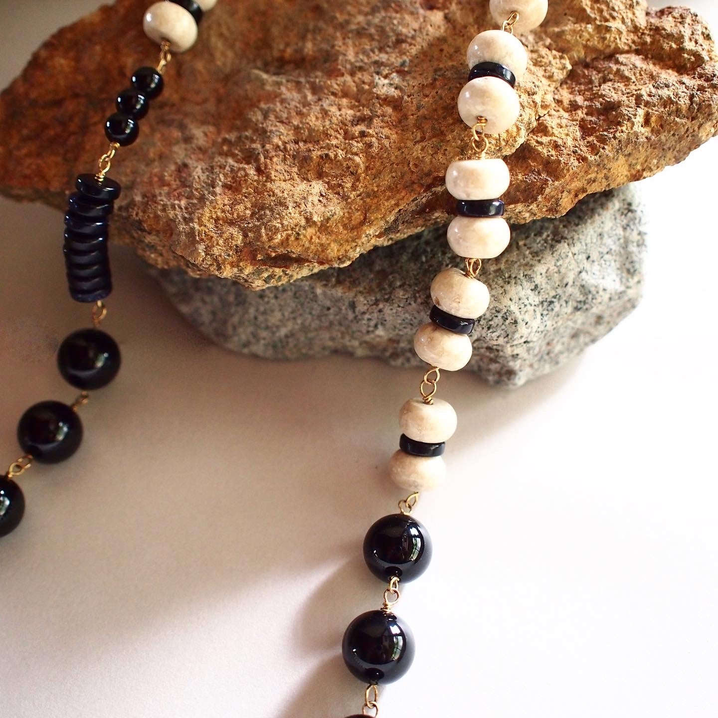NAVY SUNSET LONG NECKLACE