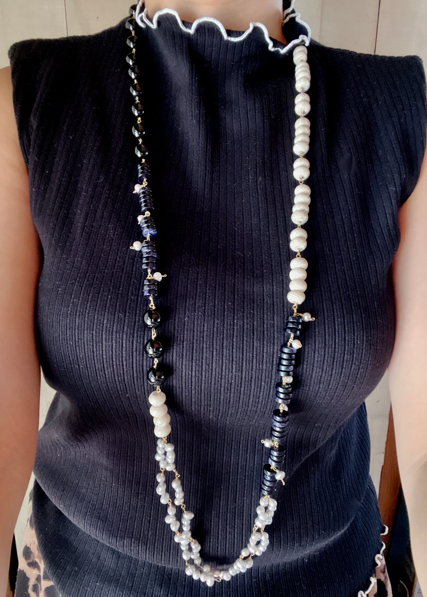NAVY SUNSET LONG NECKLACE
