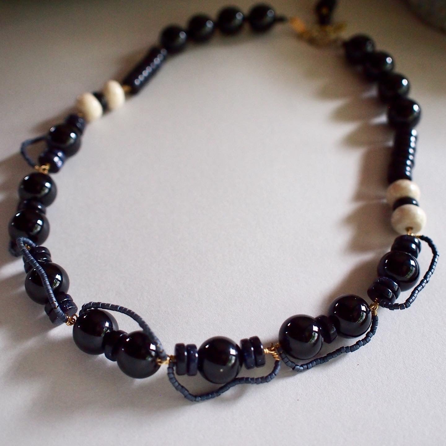 NAVY SUNSET NECKLACE