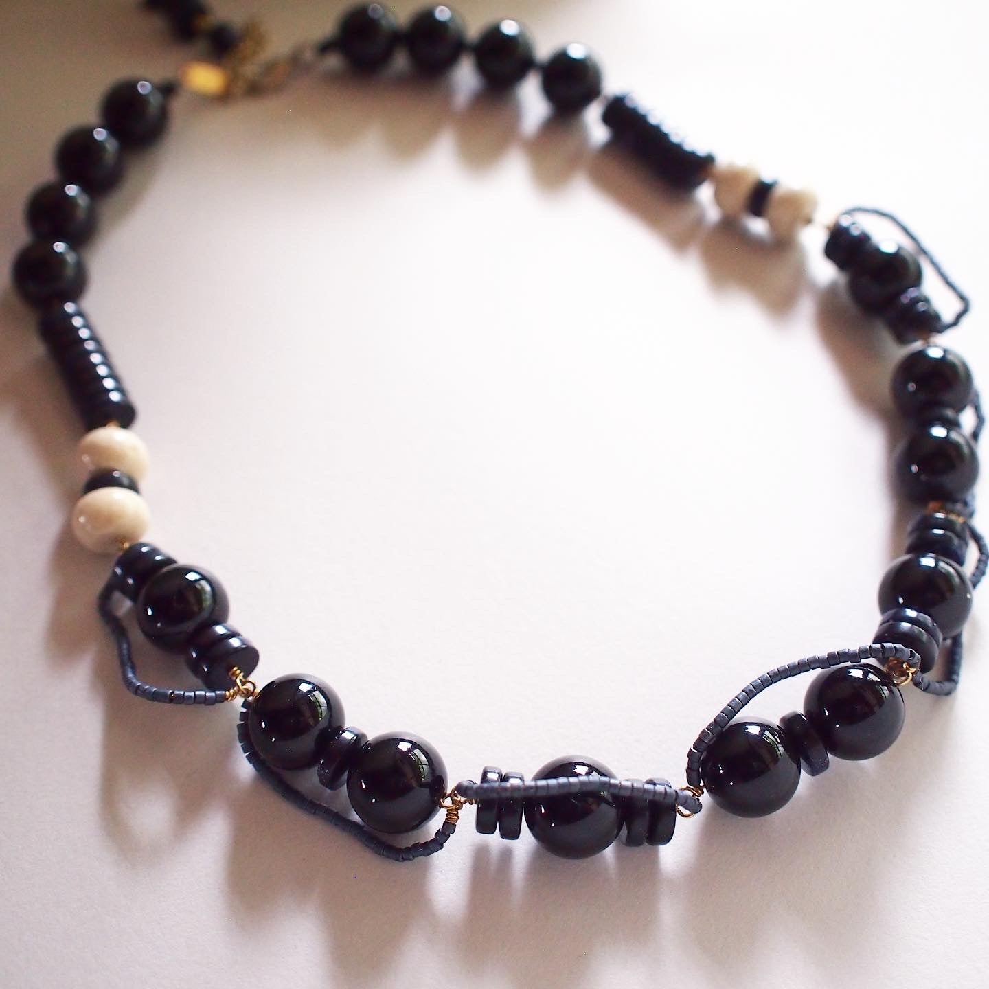 NAVY SUNSET NECKLACE