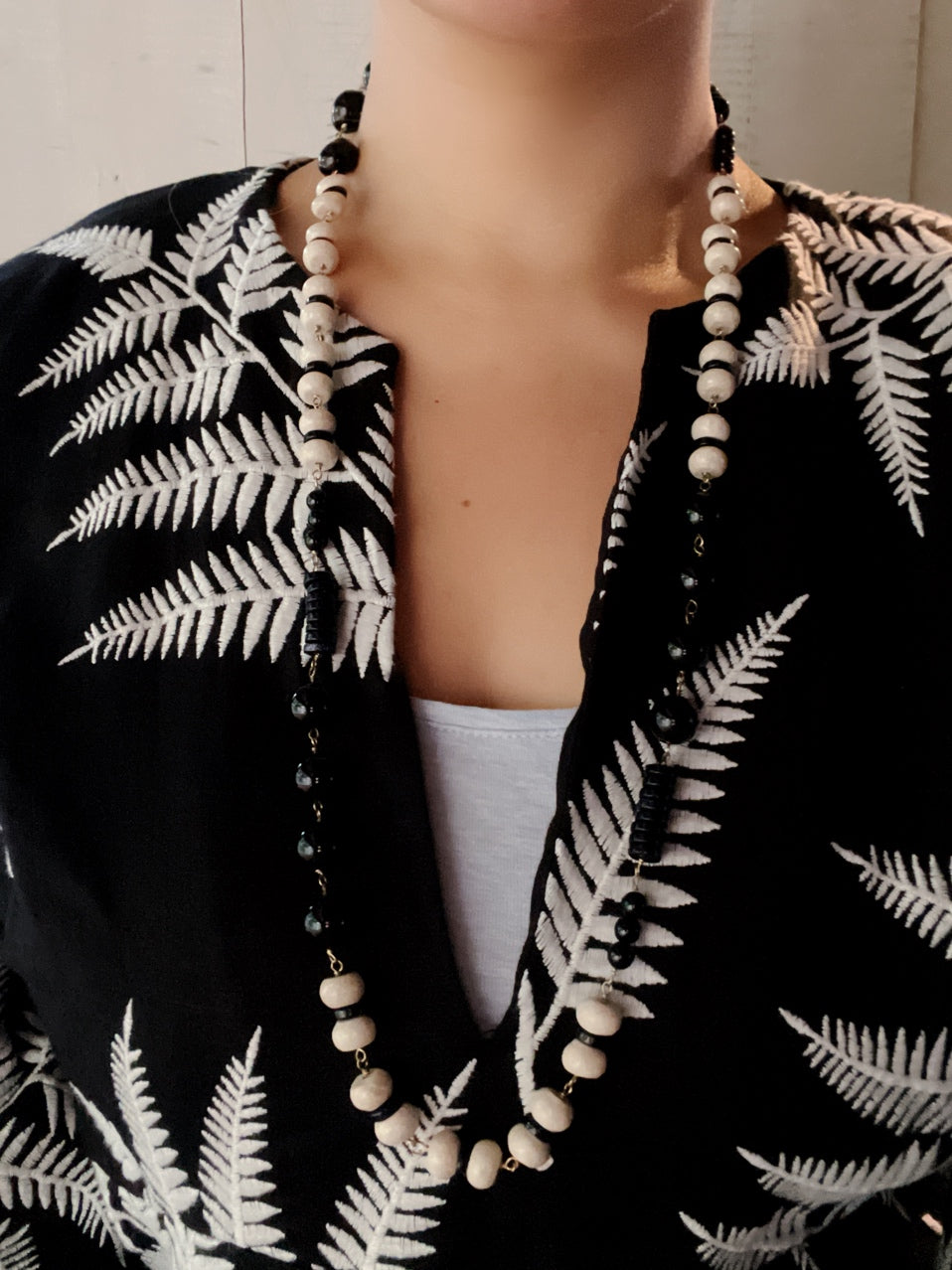 NAVY SUNSET MIDDLE NECKLACE