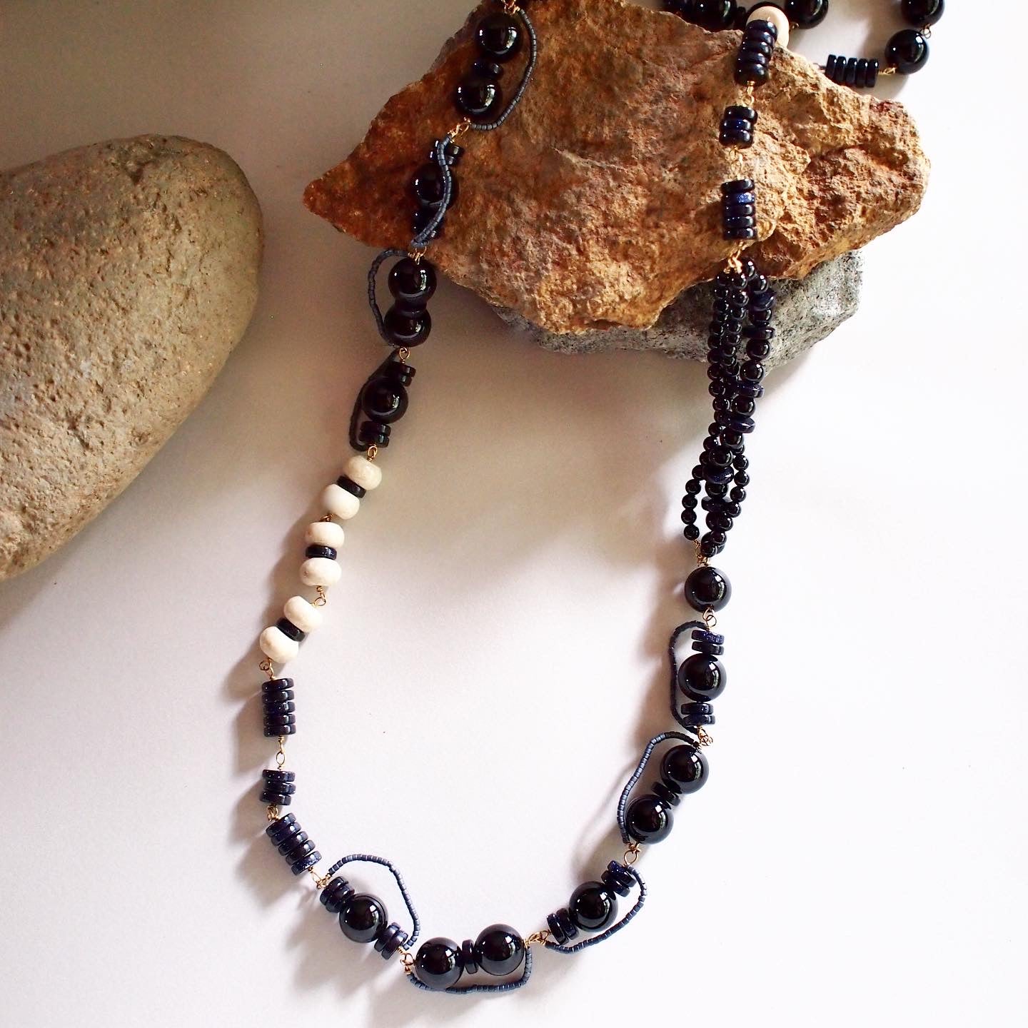 NAVY SUNSET LONG NECKLACE
