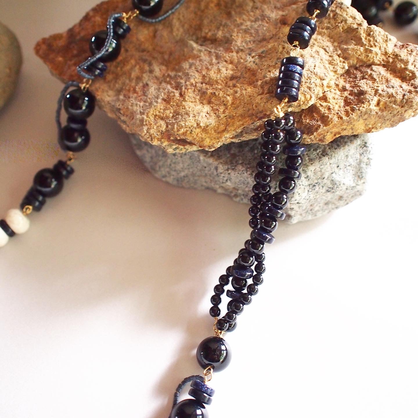 NAVY SUNSET LONG NECKLACE