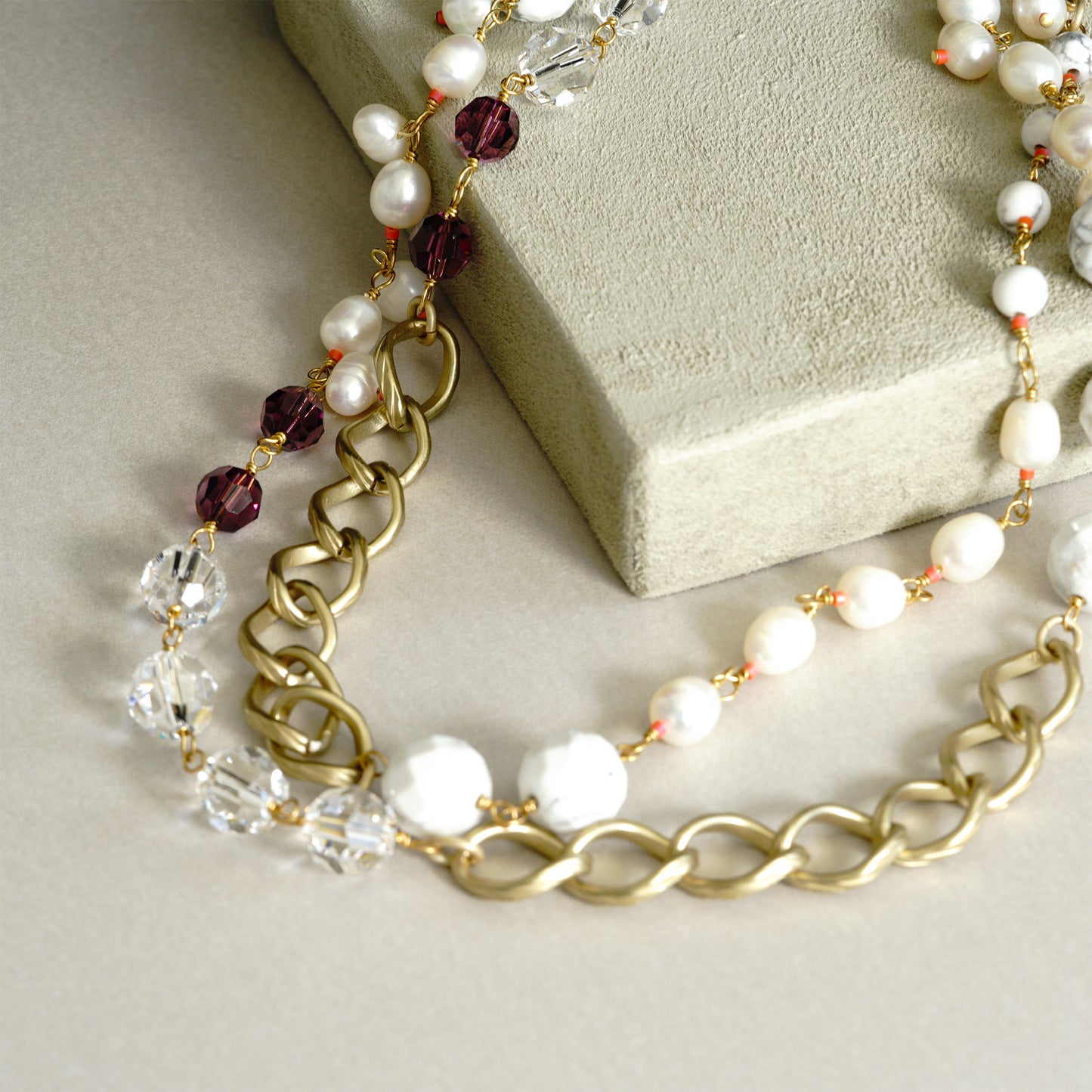 TURKISH WIND MIDDLE NECKLACE