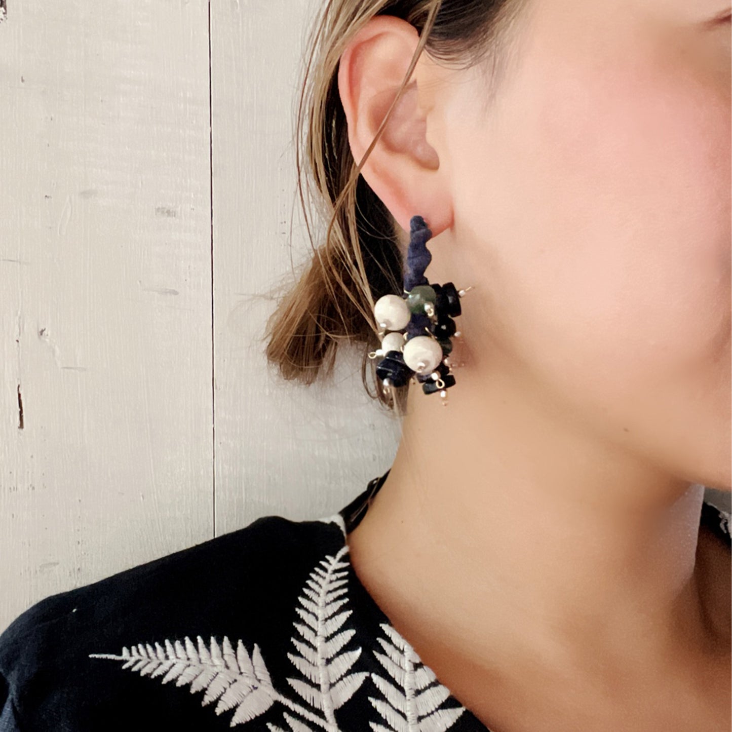 NAVY SUNSET HOOP PIERCE