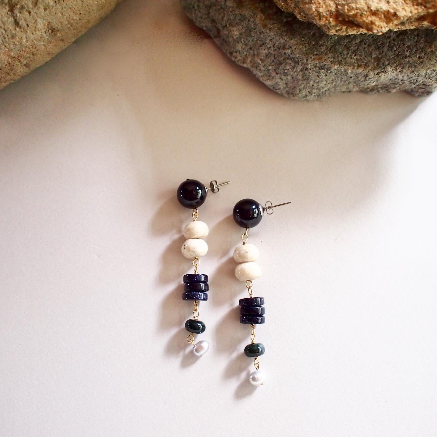 NAVY SUNSET LONG PIERCE / EARRING