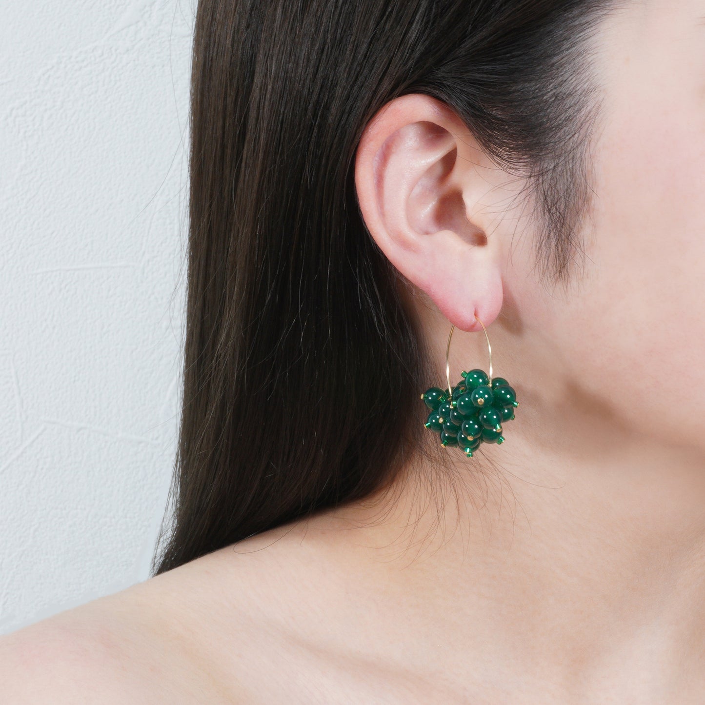 PEBBLY GARDEN HOOP PIERCE