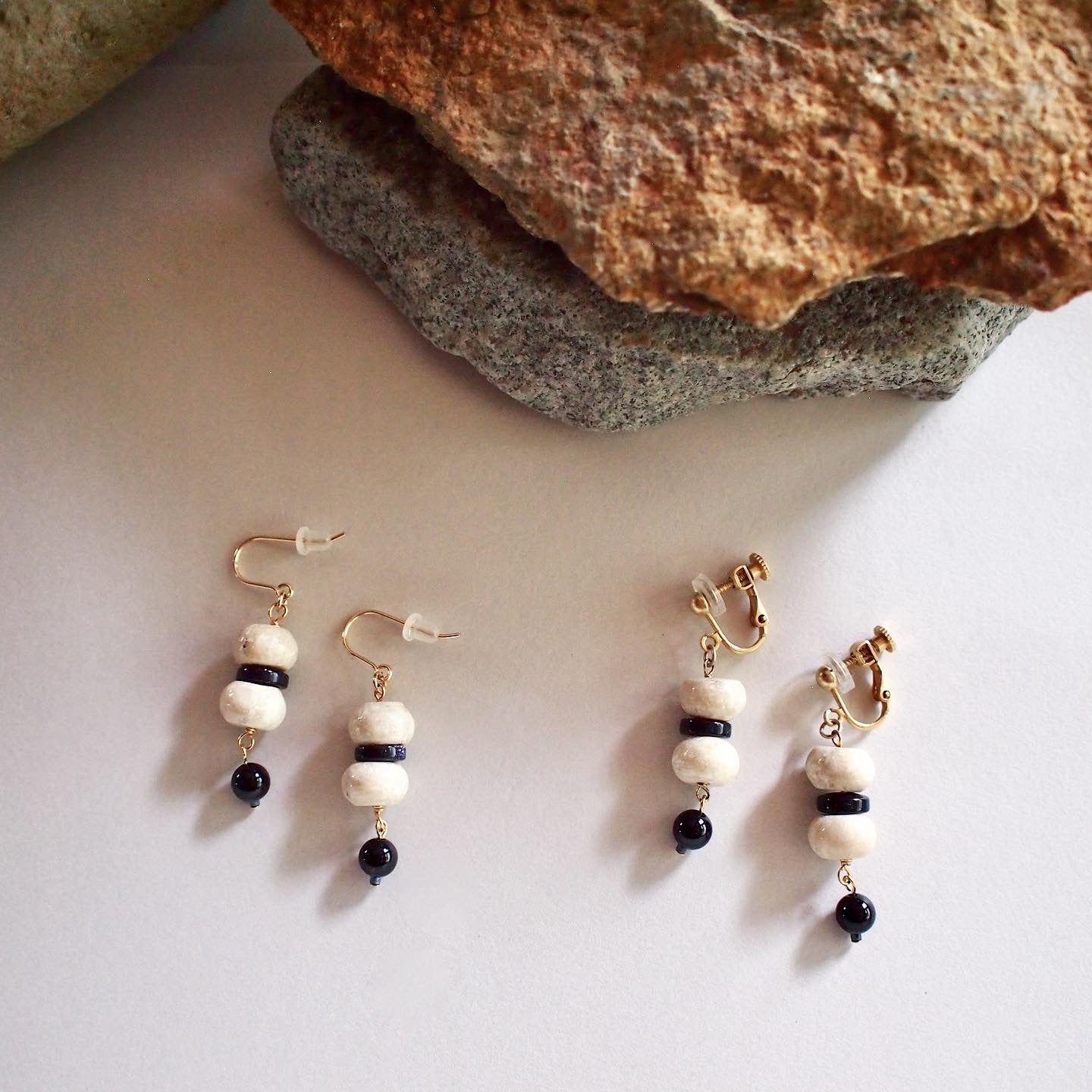 NAVY SUNSET SHORT PIERCE / EARRING