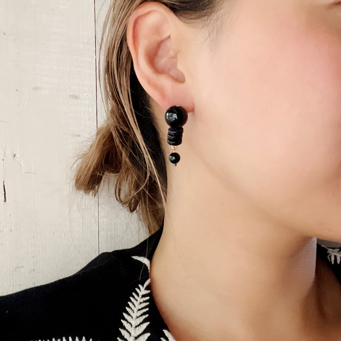 NAVY SUNSET SHORT PIERCE / EARRING