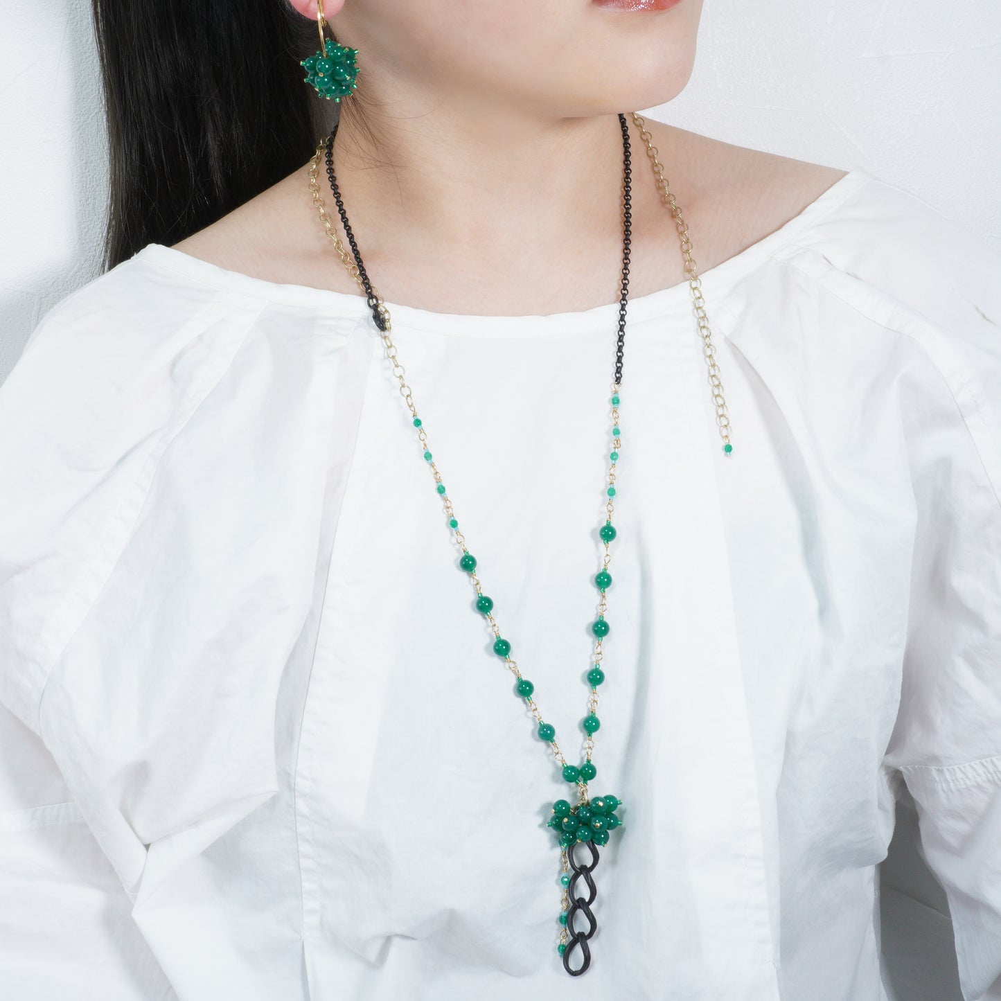 PEBBLY GARDEN HOOP EARRING