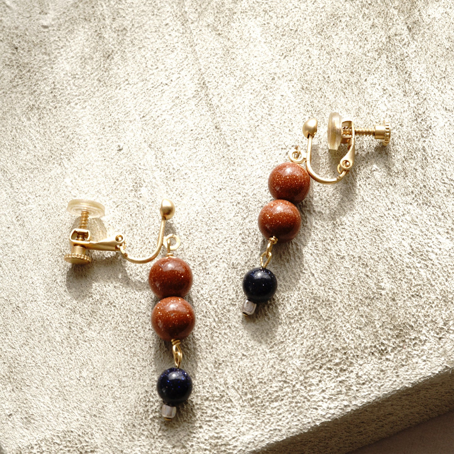 ANITA SHORT PIERCE / EARRING