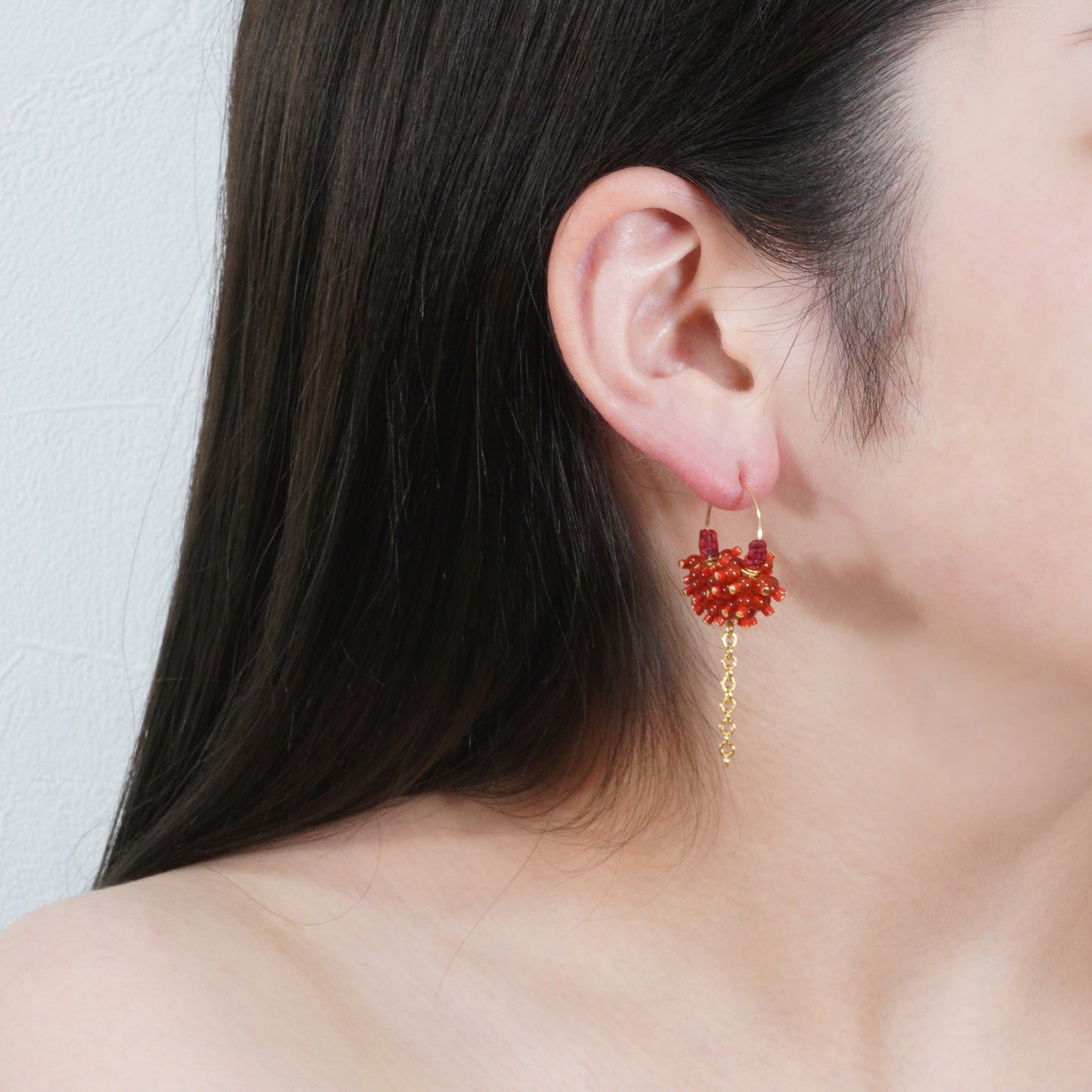 PEBBLY GARDEN HOOP PIERCE