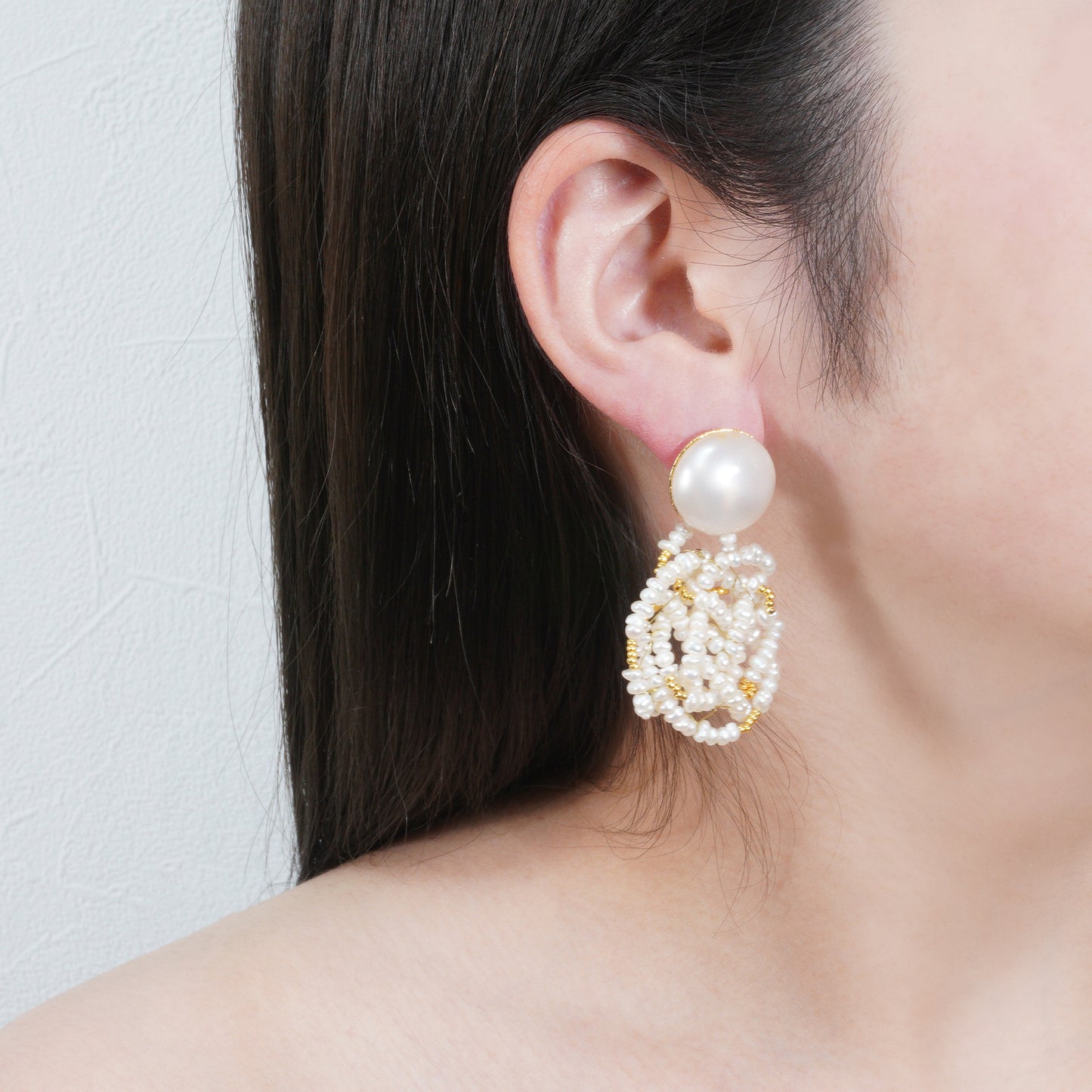 CANDY MOON PEARL EARRING
