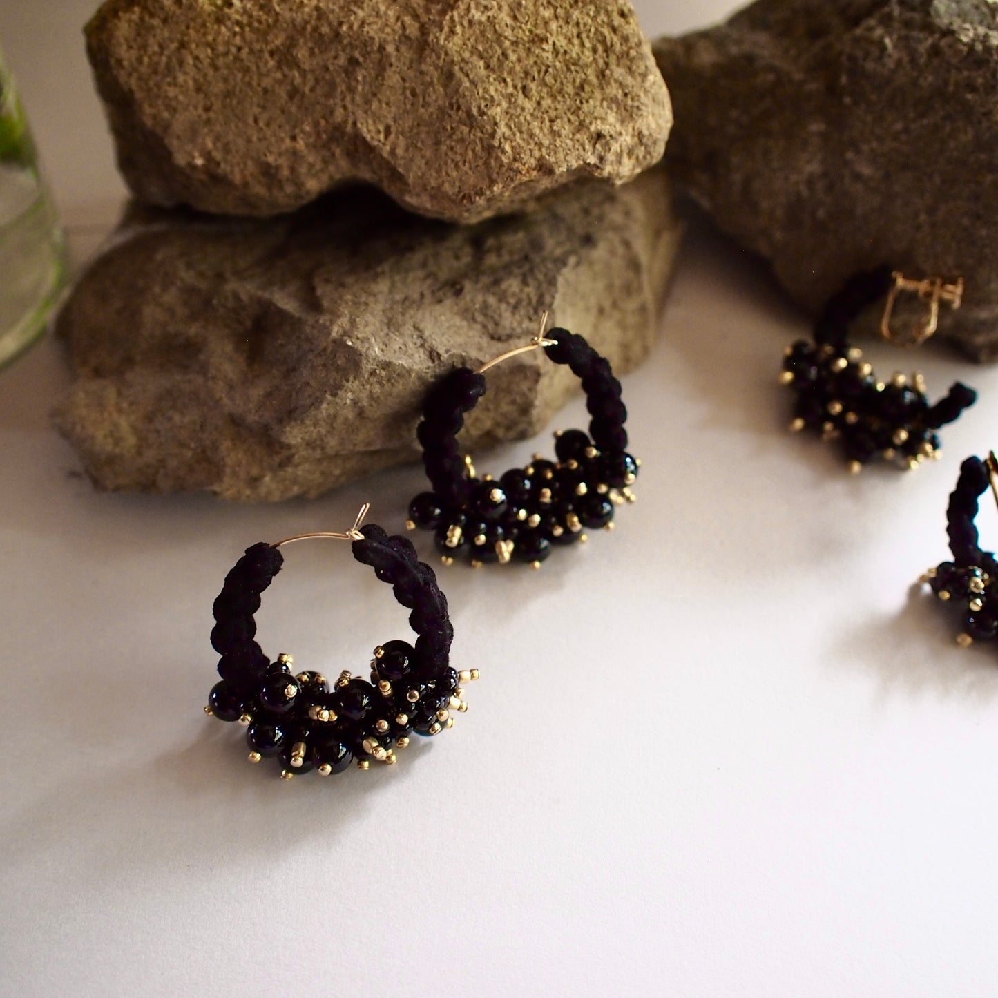 CHELSEA HOOP PIERCE/EARRING_BLACK