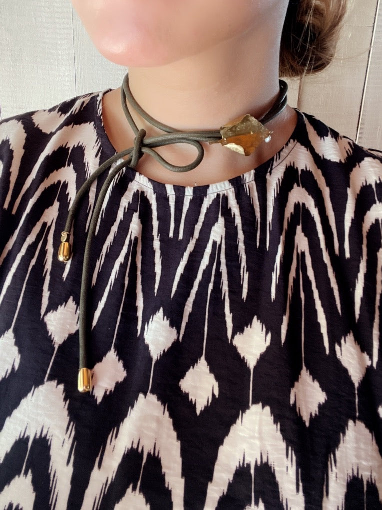 【FUSION】_ DOKUDAMI leaf / Code Choker