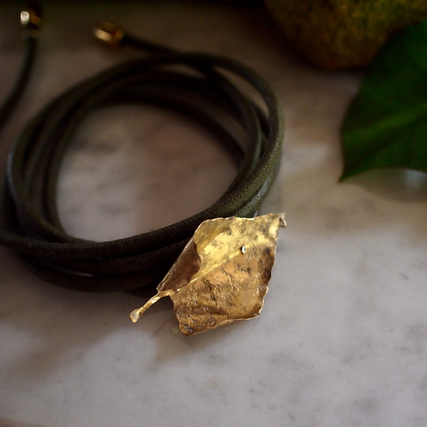 【FUSION】_ DOKUDAMI leaf / Code Choker
