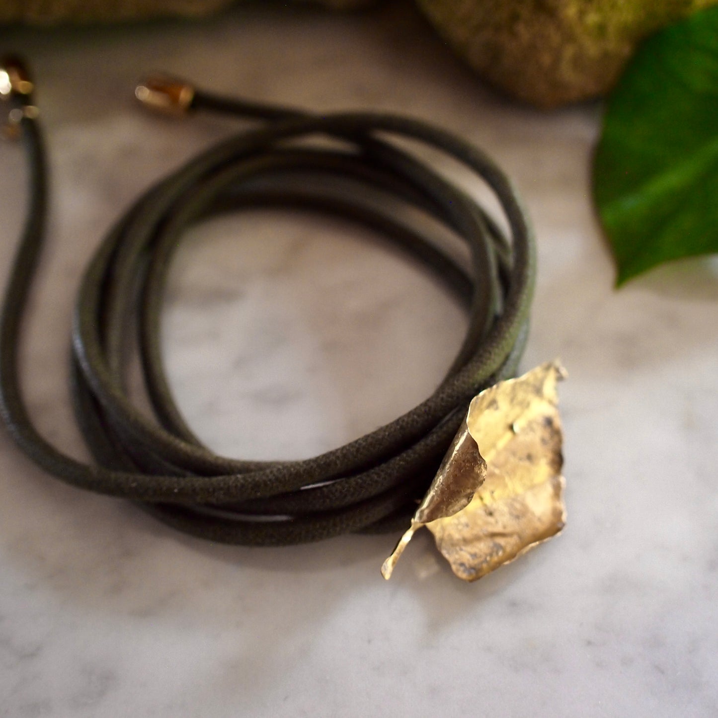 【FUSION】_ DOKUDAMI leaf / Code Choker