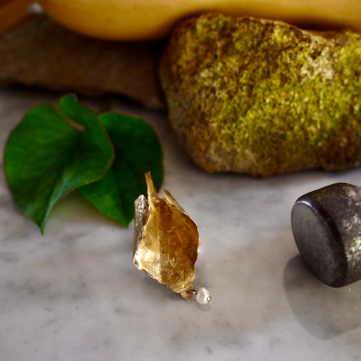 【FUSION】_ DOKUDAMI leaf / PIERCE/EARRING Single