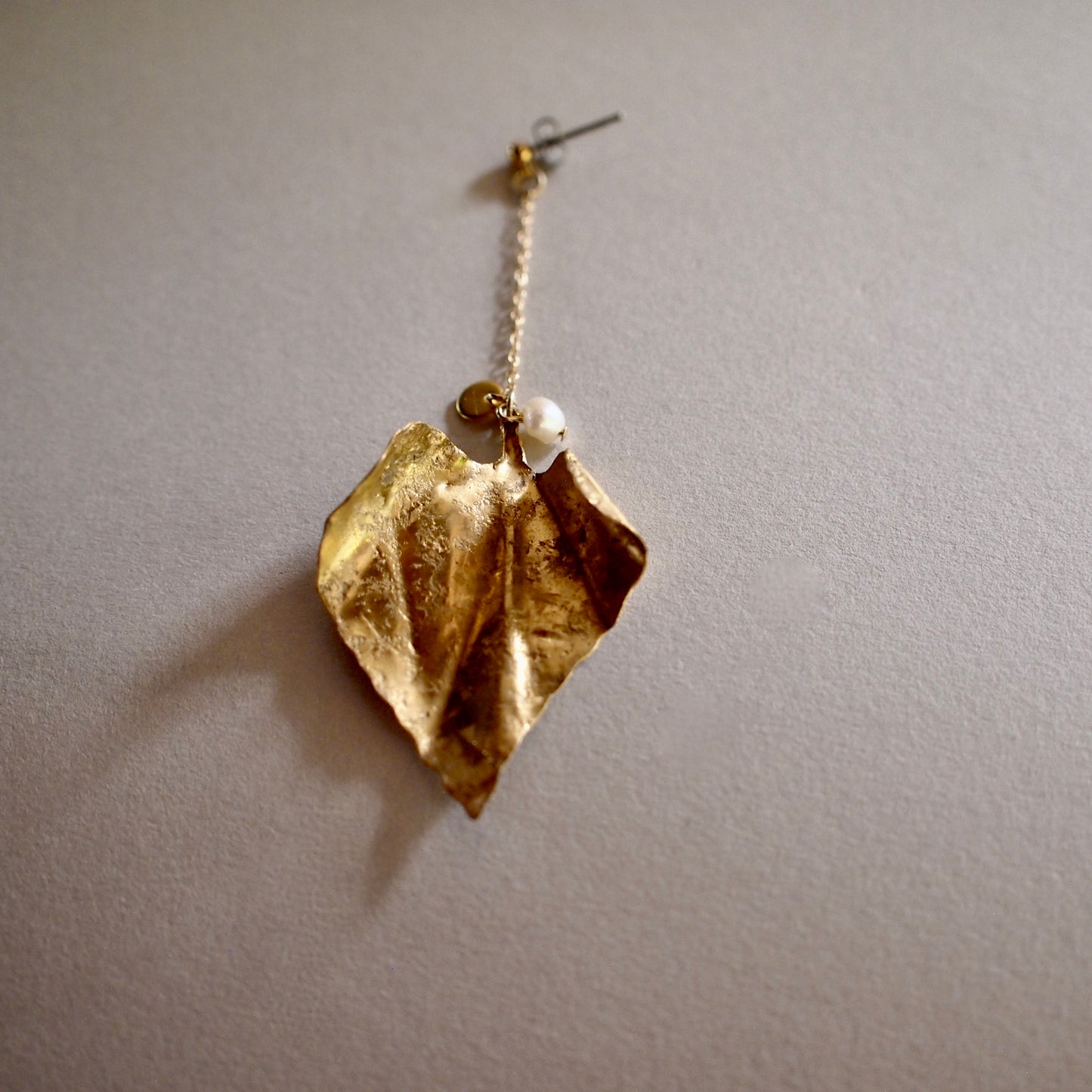 【FUSION】_ DOKUDAMI leaf / PIERCE/EARRING Single
