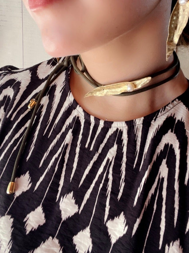 【FUSION】_ HANAMOMO leaf / Code Choker