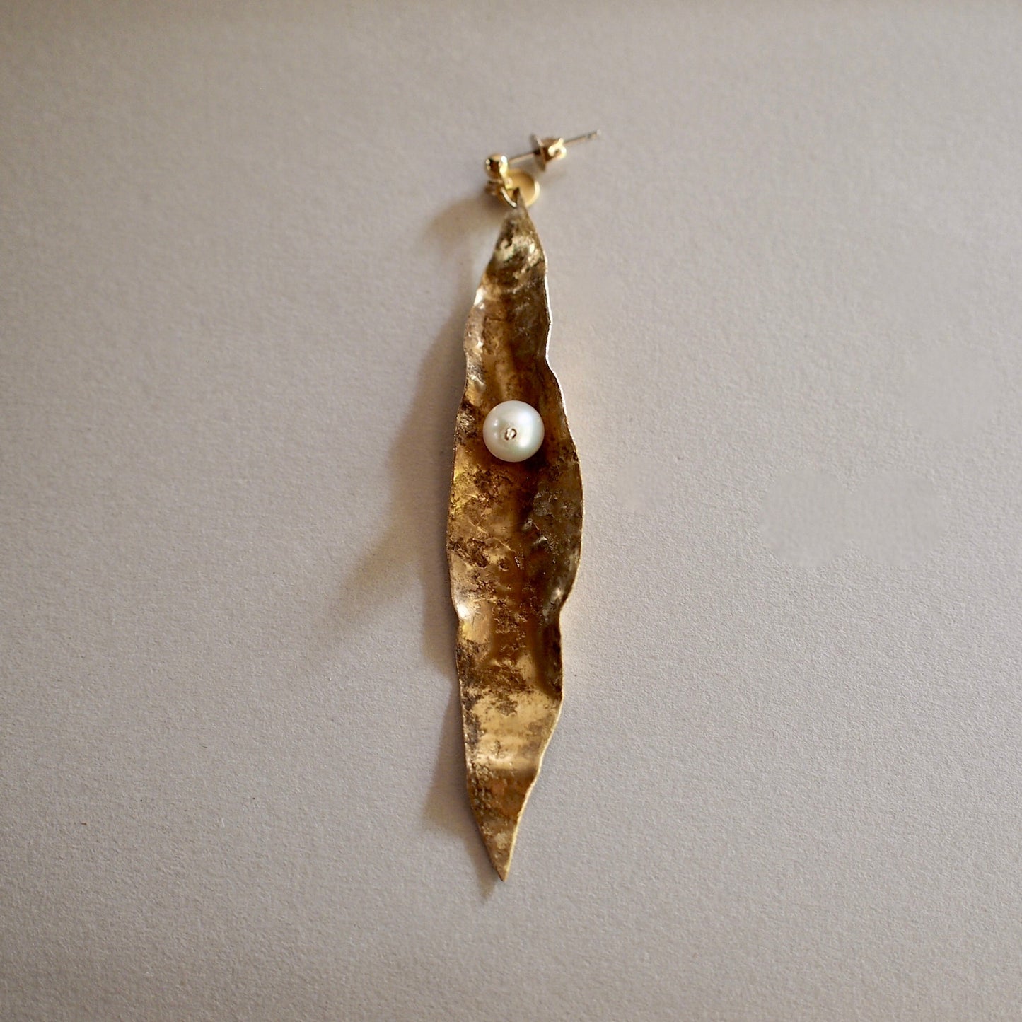 【FUSION】_ HANAMOMO leaf / PIERCE/EARRING Single