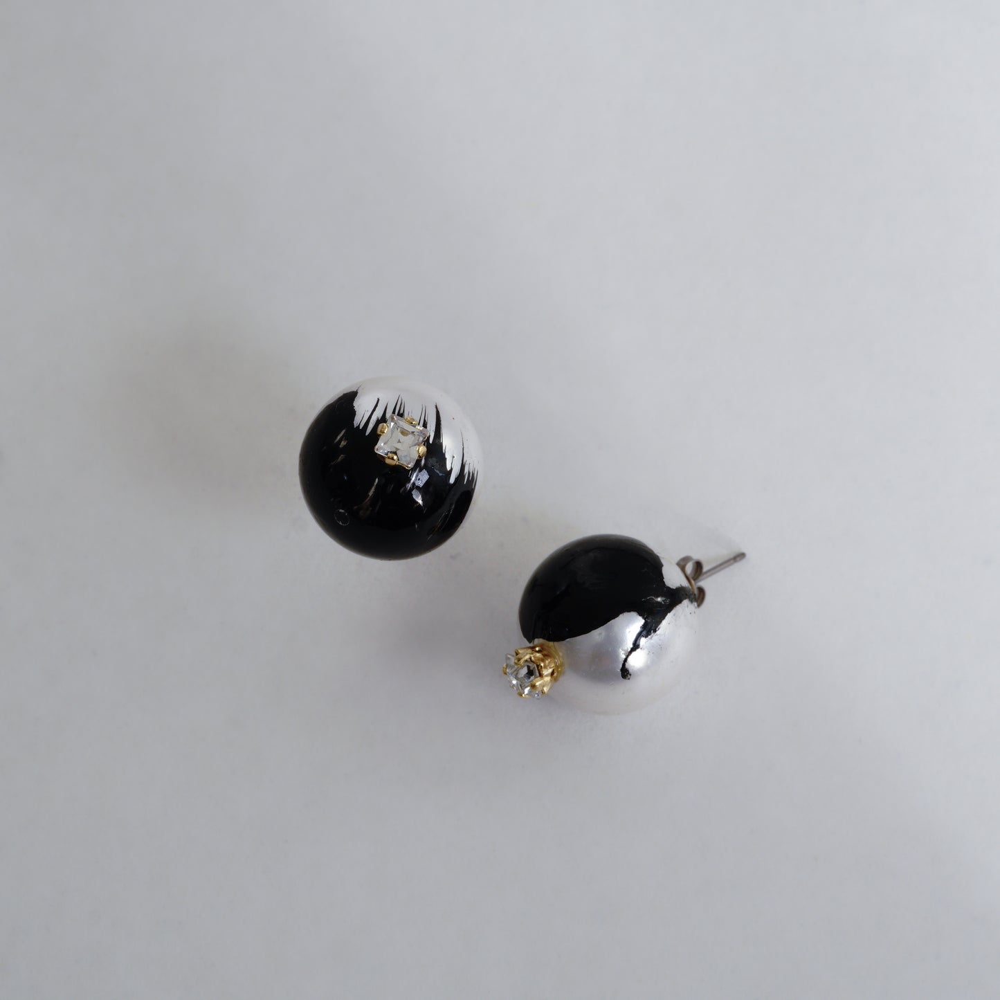 en【煌き】ONESTONE PIERCE / EARRING