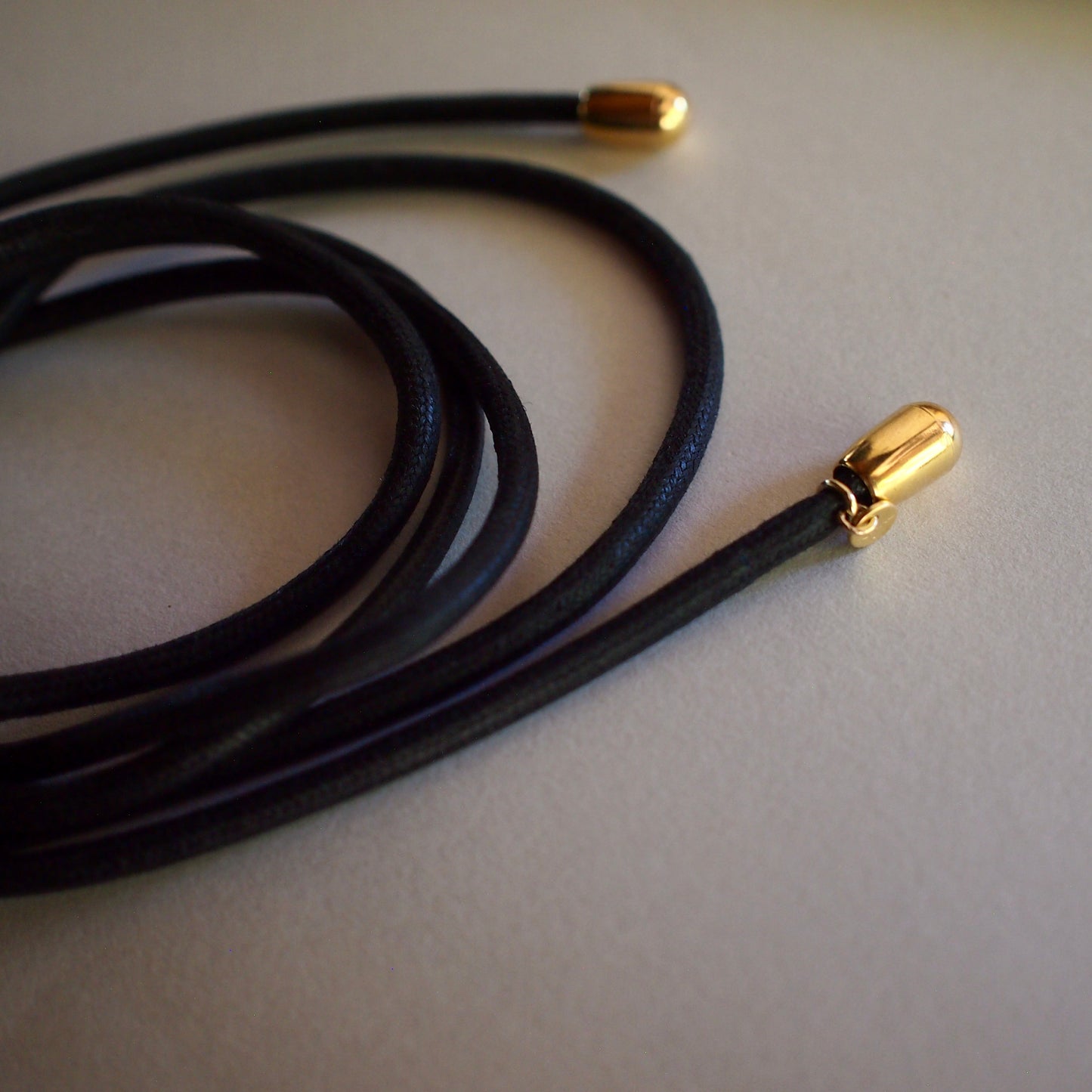 【FUSION】_ DOKUDAMI leaf / Code Choker